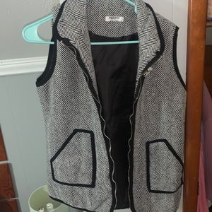 Medium striped vest